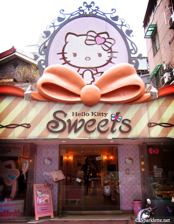 Hello Kitty Sweets Cafe in Taipei, Taiwan